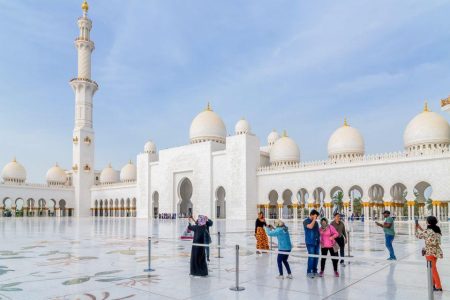 Explore Dubai and Abu Dhabi Tour Package